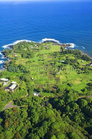 Keanae Peninsula along the road to Hana, Maui, Hawaii - Hawaiipictures.com